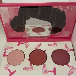 Benefit pallete